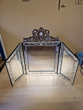 Vintage Triple Fold Etched