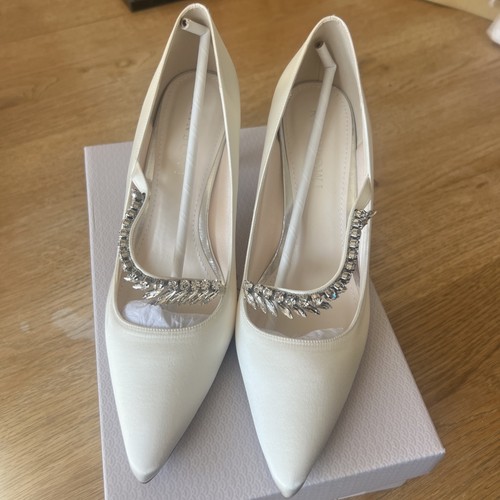 Rainbow bnib ivory satin - rainbow,