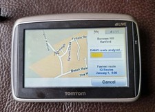 Tom Tom Live In Car Sat Nav  With 12v Charger Good Working Order