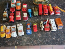 BUNDLE OF 20 VINTAGE MATCHBOX CARS & OTHER VEHICLES