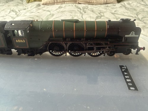Hornby tornado steam loco - hornby,