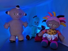 In The Night Garden Iggle Piggle | Upsy Daisy | Makka Pakka Talking Plush Toys