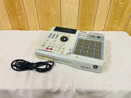 Akai mpc 2000 - 2000, xl