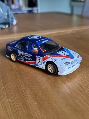 Scalextric c692 ford mondeo - ford,