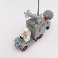 LEGO Vintage Space Classic 452 894 Mobile Ground Tracking Station 100% Complete