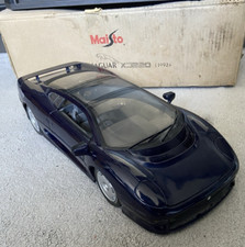 Maisto 1/12 Scale Diecast 33201 - 1992 Jaguar XJ220 - Dark Blue