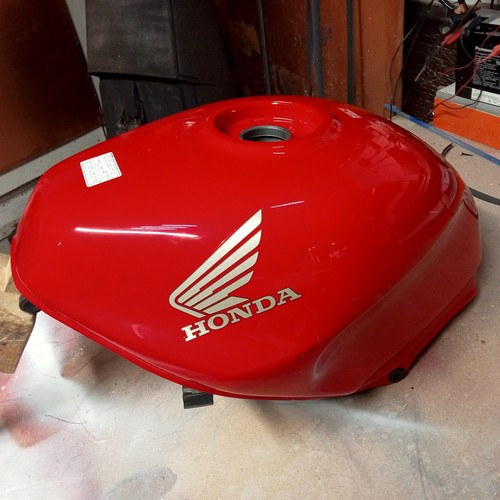 Honda vfr 750 - rc, fuel