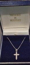 Brooks & Bentley 9ct White