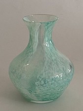 Small Caithness Glass Bud Vase Turquoise Green Speckle Swirl. VGC.