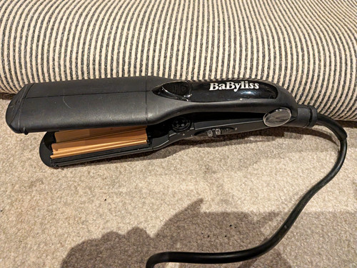 Babyliss hair straightener - hair,