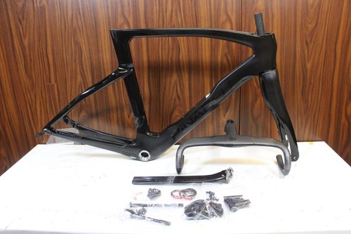Pinarello dogma carbon frame - pinarello,