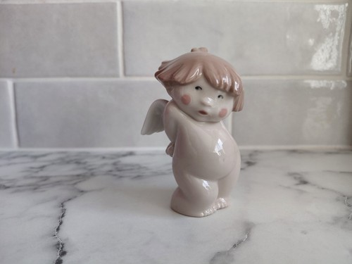 Nao porcelain figurine cheeky - porcelain,