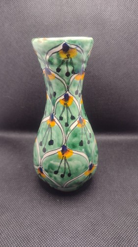 Vintage mexican pottery vase - vintage,