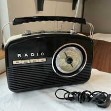 1950’s Style Retro 4 Band Radio By AKAI Mains or Batteries In Tip Top Order