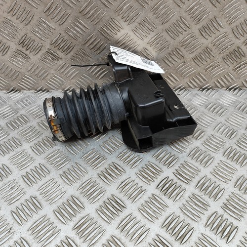 Honda air intake tube - cr-v, rw
