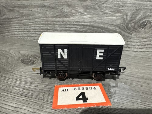 Hornby r6422 lwb closed van - lwb,