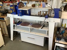 Charnwood W870 woodturning lathe, 4 jaw chuck, sanding table with extractor hood