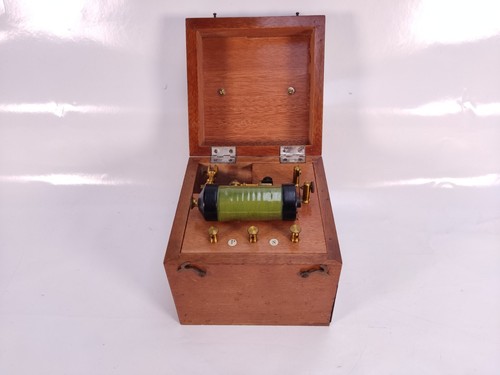 Antique electrotherapy shock
