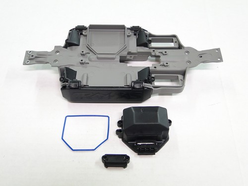 New traxxas e revo - new, 1/16