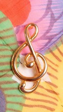Vintage 1980s Treble Clef Music Brooch. Sustainable Jewellery. Gift Wrapped
