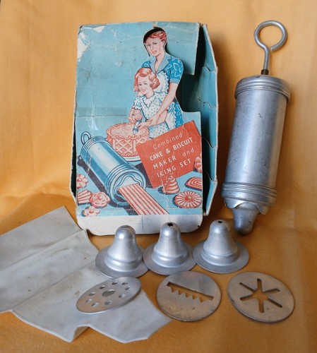 Vintage 1960 cake - a,