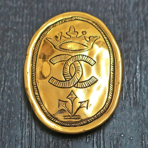 Chanel gold plated logos - chanel,