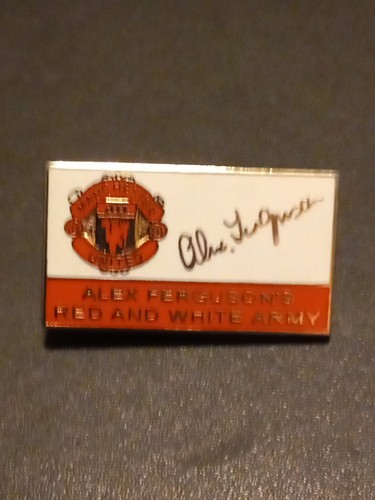 Manchester united pin badge - manchester,