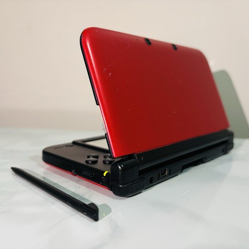 Nintendo 3ds red - &, black