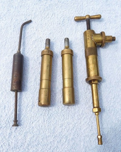 Vintage oilers grease guns - vintage, oilers/grease