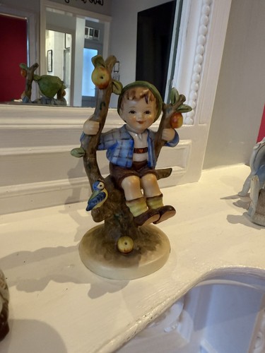 Hummel figurine apple - hummel,