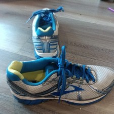 Brooks Adrenaline GTS 15