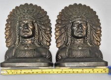 Vintage Native American Indian Chief Bookends in Full Headdress - GT44