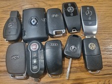 JOB LOT OF 10 USED CAR KEYS IN WORKING ORDER (2)