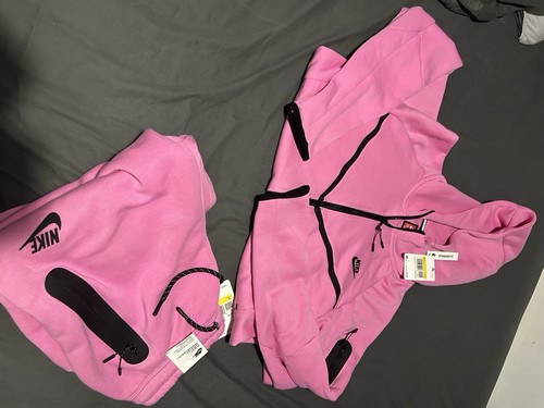 Pink nike tech - pink,
