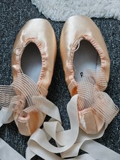 Freed pointe shoes, hardly