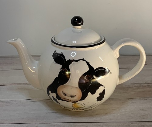 Arthur wood cow teapot - wood,