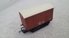 HORNBY OO GAUGE 12 TON VENTILATED CLOSED VAN. GOOD CONDITION. 