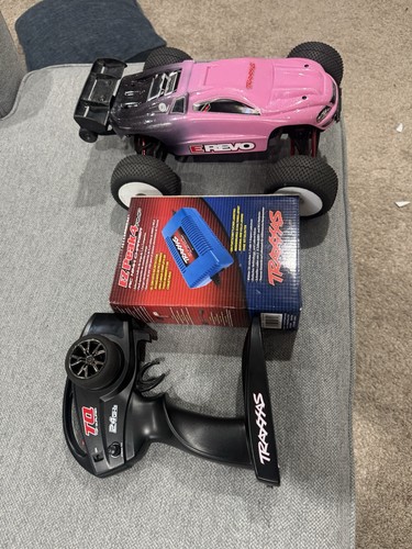 Traxxas revo 16 - e-revo, 1:16