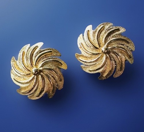 Vintage monet gold flower - gold,