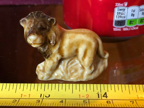 Wade lion porcelain original - lion,