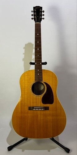 Gibson acoustic guitar - j-15,