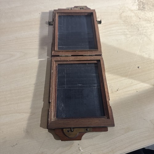 Vintage glass plate holder - glass,