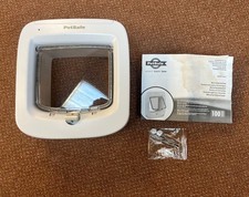 PetSafe Microchip Cat Flap Door Auto Lock/Open Easy Program, Restricts Access