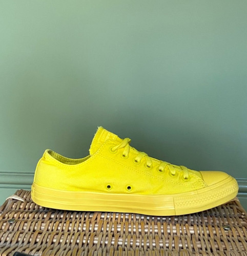 Converse chuck taylor - •chuck,