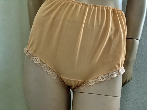 Vtg 60s kayser apricot - vtg, sheer
