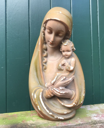 Lovely vintage plaster madonna - lovely,