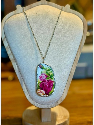 Broken china pendant necklace - pendant,