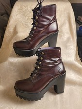 Y2k red dead - red, heeled