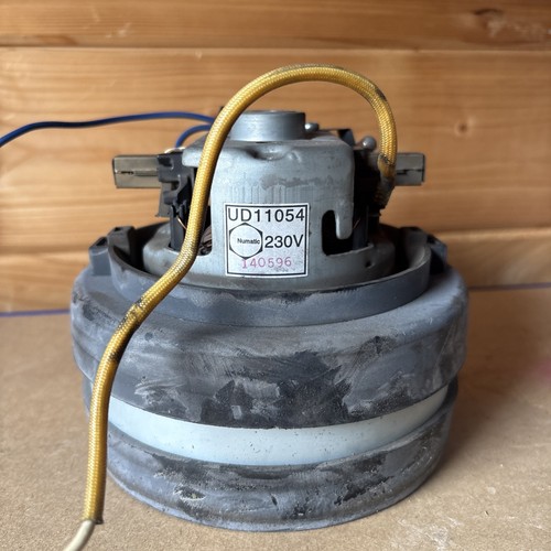 Numatic henry hoover ud11054 - numatic,