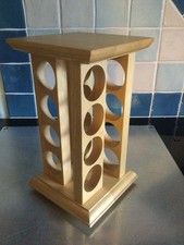 Wooden rotating spice and